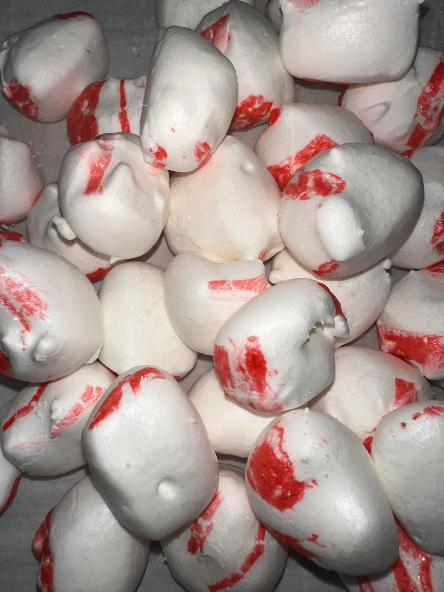 Freeze Dried Peppermint Puffs